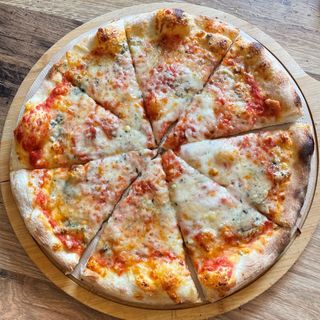 Pizza Quattro Formaggi