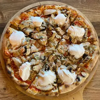 Pizza cu piept de pui si smantana 