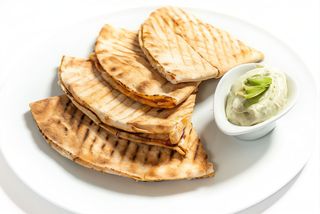 Quesadilla picanta cu pui