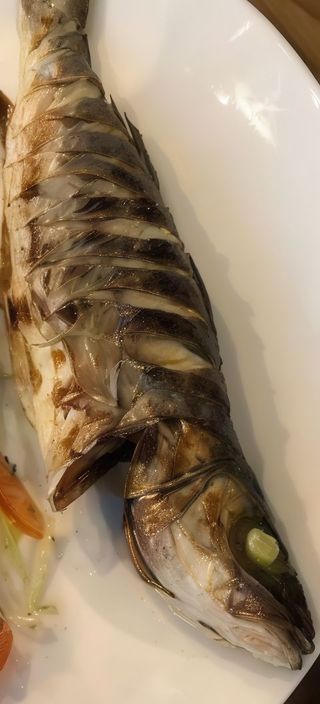 Lup de mare la gratar