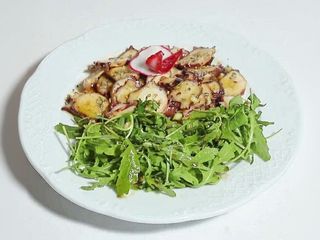 Salata de caracatita