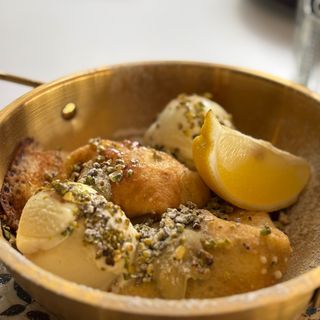 Clătită cu cremă de fistic și înghețată (360 gr)