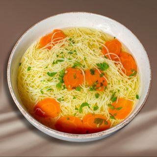 Supă de pui cu tăiței