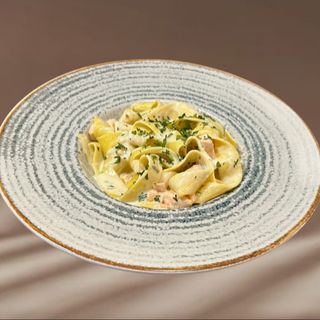 Tagliatelle cu somon