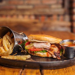 Hot Honey Drip + O clatita din partea casei