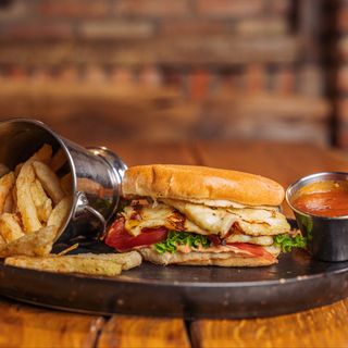 Halloumi Heaven + O clatita din partea casei