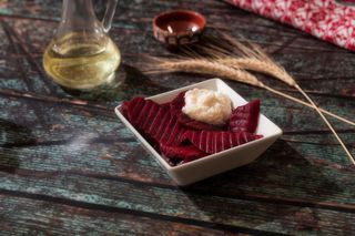 Salata de sfecla rosie cu hrean