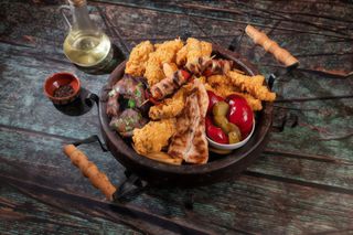 Platou cu carne de pasare