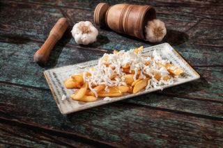 Cartofi prajiti cu branza