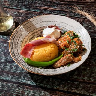 Sarmale cu mamaliguta