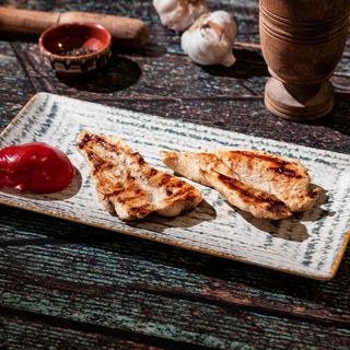 Piept de pui la gratar