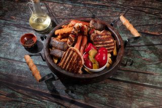 Platou cu carne de porc