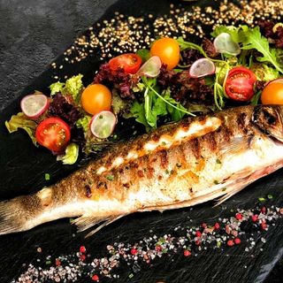 Biban de mare la gril incins