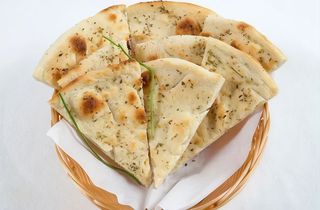 Focaccia cu ulei de masline si oregano