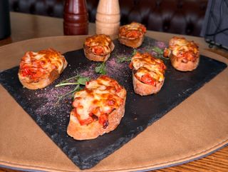 Mozzarella bruschetta