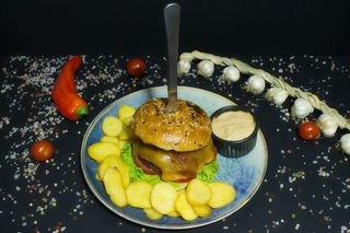 Burger Tihnit - Meniu