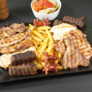 Platou Grill 4 Persoane - 2400 Gr.