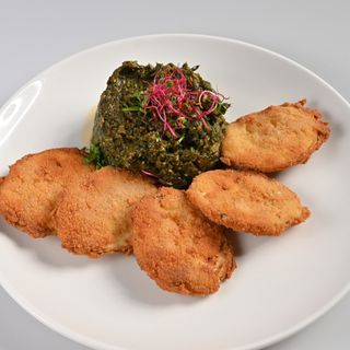 Dovlecel pane cu piure de spanac si usturoi