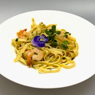 Tagliatelle cu creveti