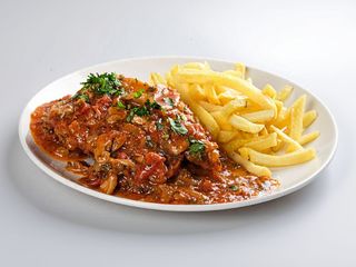 Snitel prahovean cu cartofi prajiti