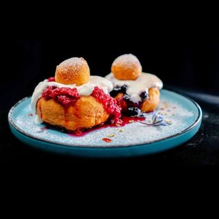 Papanasi Cu Dulceata