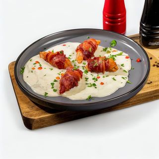 Pui cu bacon si gorgonzola