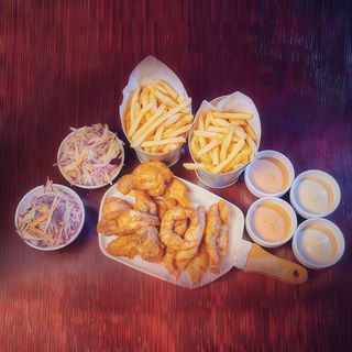 Wings & crispy strips menu for two