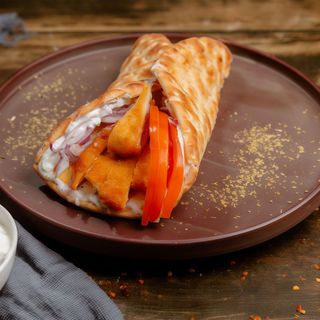 Bifteki cu Cascaval Pita