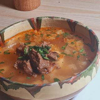 Ciorbă țărănească de vită