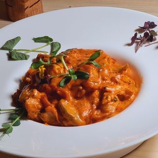 Tagliatelle cu somon și zucchini