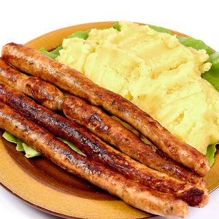 Carnaciori Afumati la Gratar