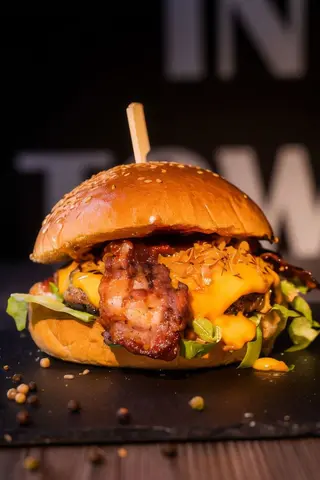 Cheer's burger