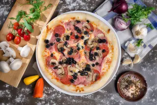 Pizza Quattro Stagioni mica