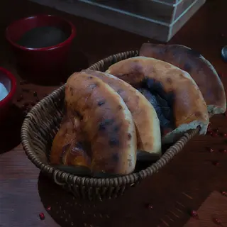 Lipie pe vatra