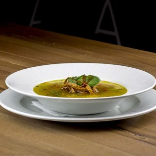 Ciorba de fasole cu ceapa rosie