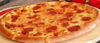 Pizza Mega cu Babic