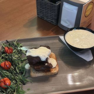 Muschi de vita cu sos gorgonzola