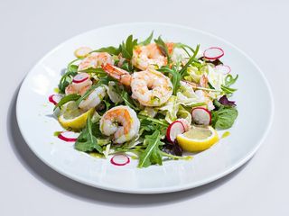 Salata cu fructe de mare
