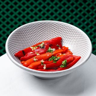 Insalata di peperoni arrostiti