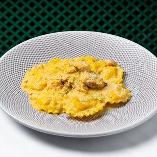 Ravioloni con salmone