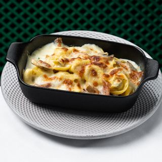 Tortelloni panna e prosciutto cotto al forno