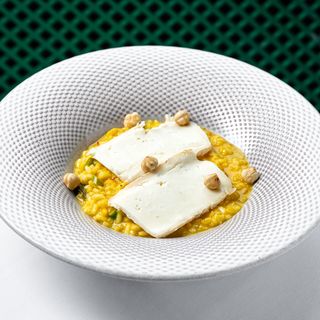 Risotto Milanese con asparagi e talleggio
