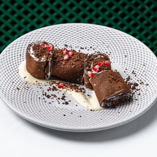 Crespelle dolci con crema al mascarpone e canella