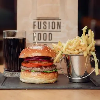 Meniu Clasic Burger