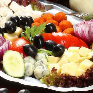 PLATOU DE BRANZETURI ( 750 g )