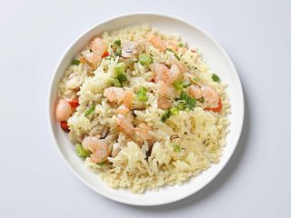 Orez cu fructe de mare