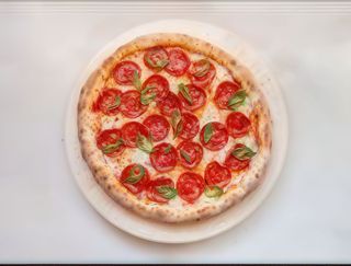 Pizza Diavola Ø 32cm + 1 sos gratis