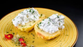 Cartof copt ,,Cuptorul cu Lemne"