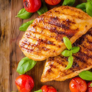 Piept de pui la gratar