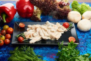 Piept de pui cu sos de ciuperci